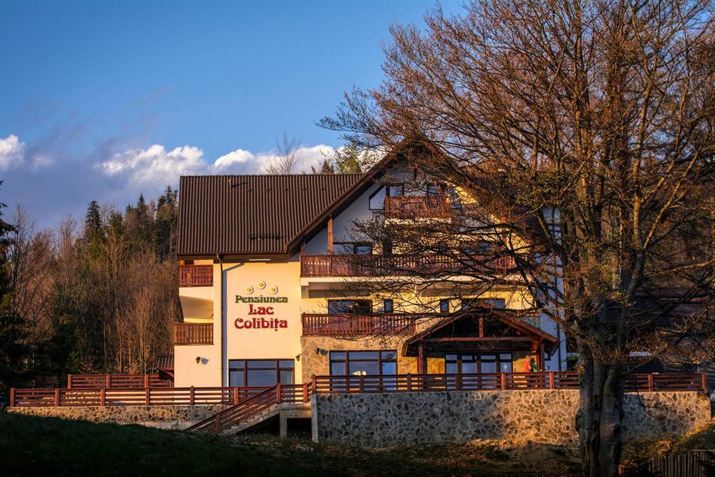 Pensiunea Lac Colibiţa エクステリア 写真